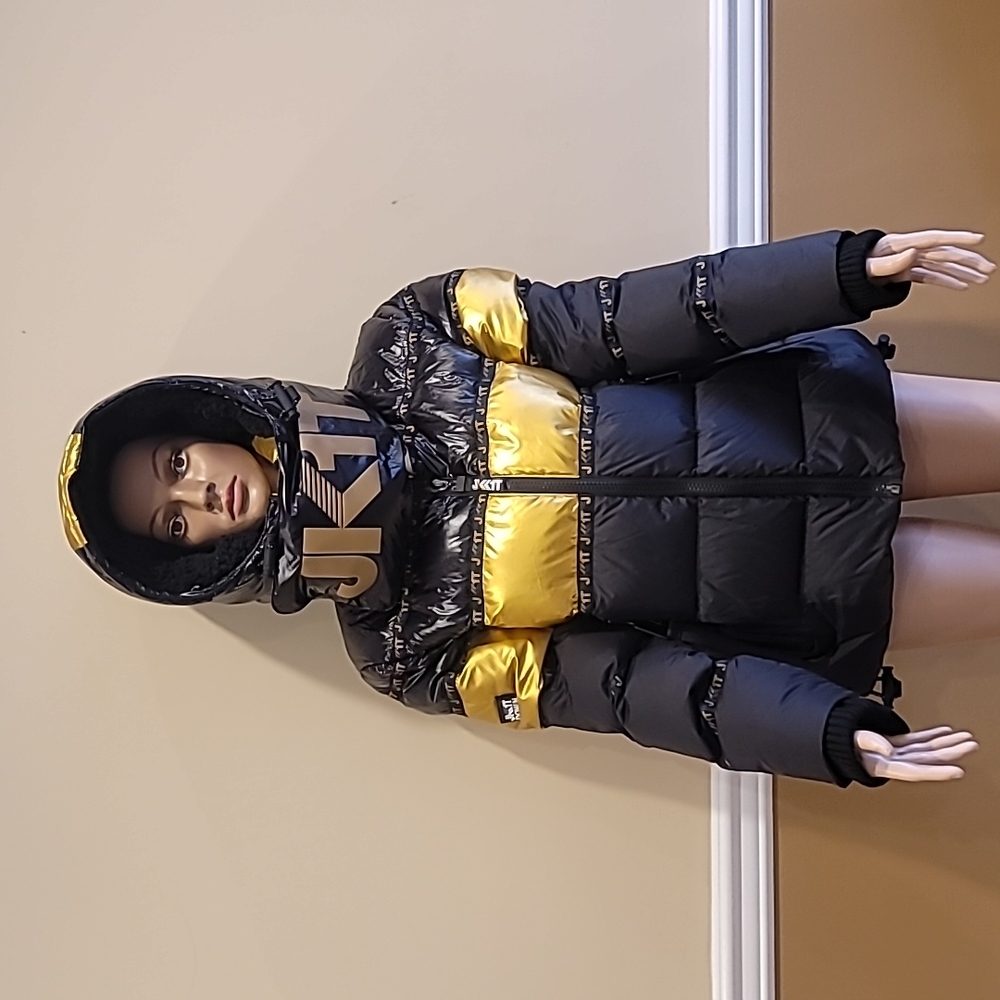Women's winter down jacket